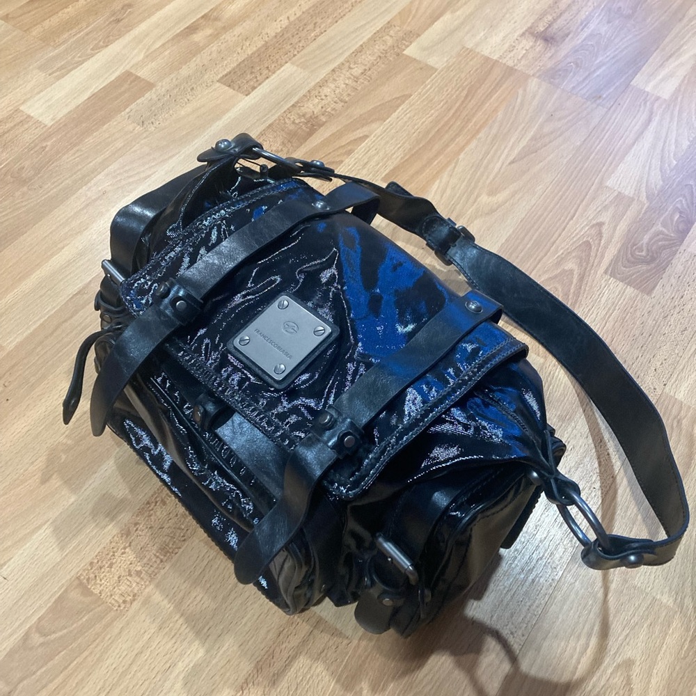 Women bag with multiple pockets